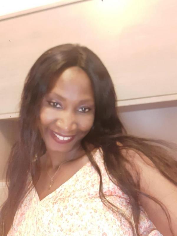 Esther 45 ans Narbonne