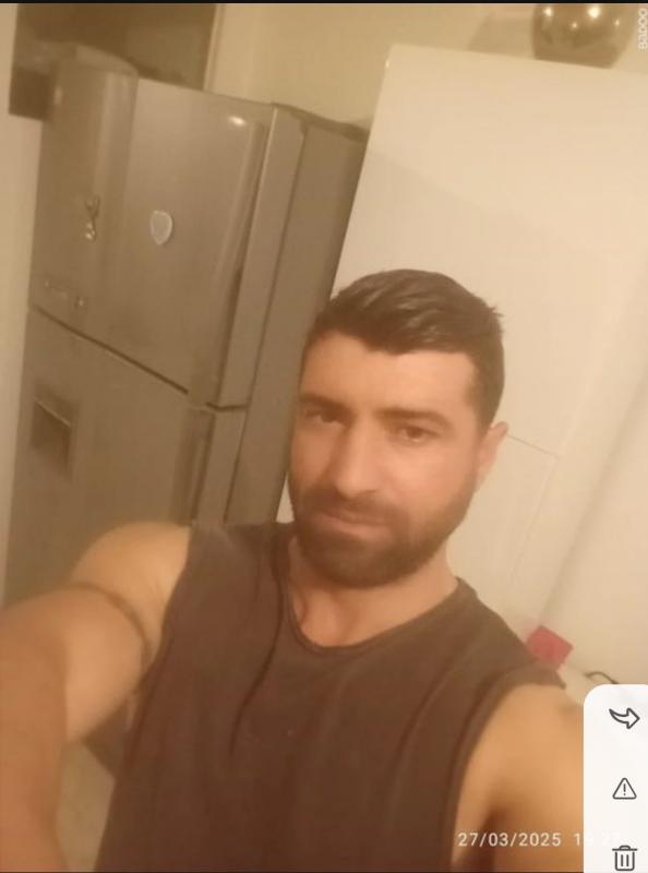 Louis  43 ans marseille 10eme arrondiss