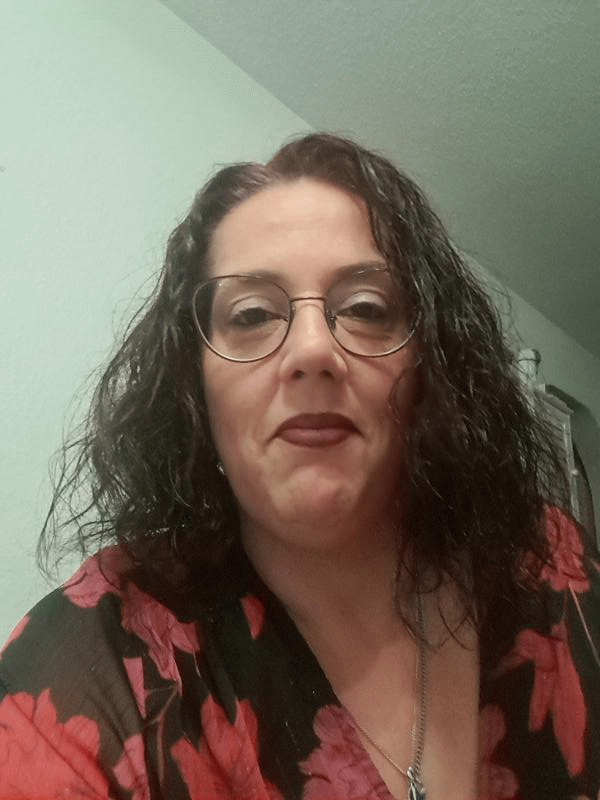 Marina  44 ans Kappelen