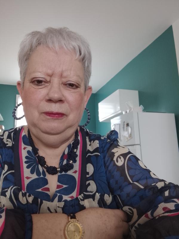 Catherine  70 ans Combrand