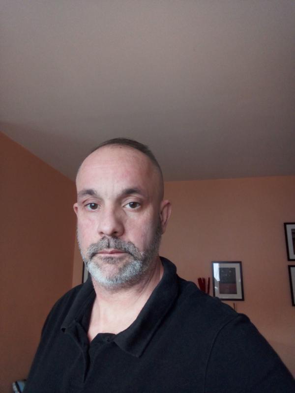 Ludovic  45 ans Donnemarie Dontilly