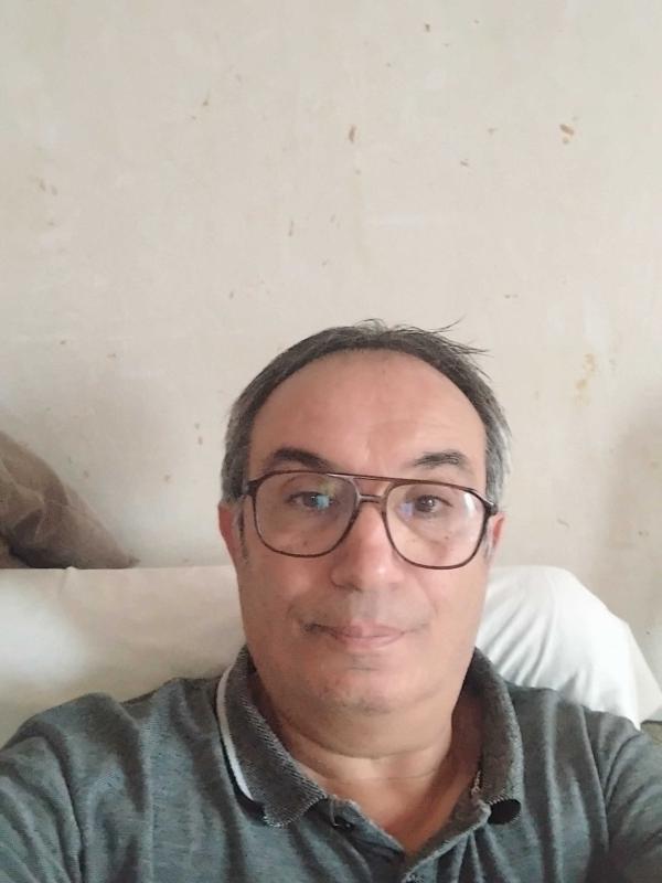 Bruno  56 ans Laon