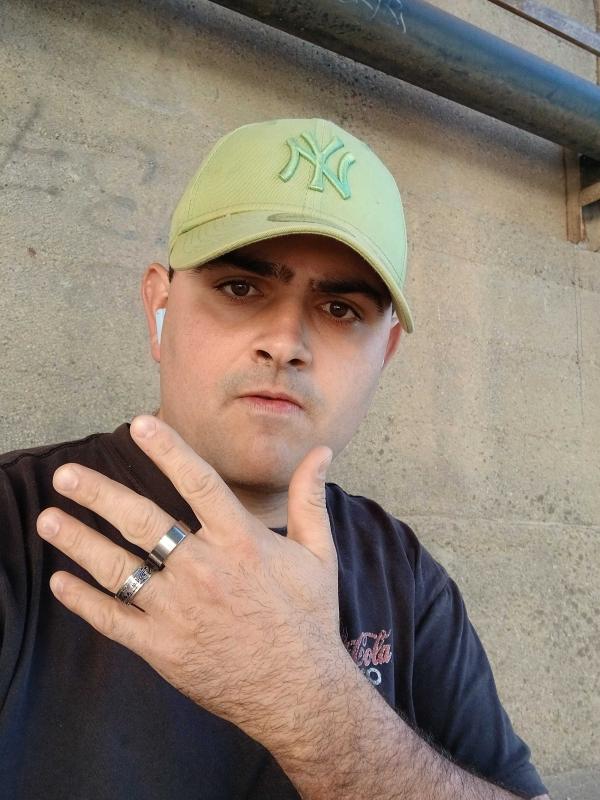 jonathan 25 ans Marmande