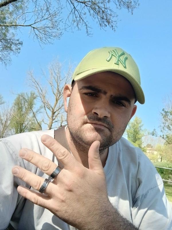 jonathan 25 ans Marmande