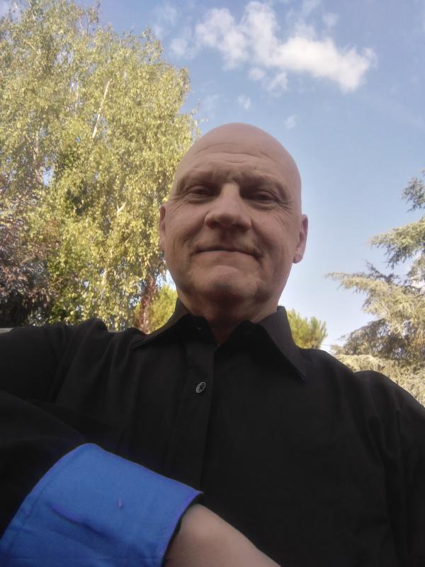 Eric 56 ans Castelsarrasin