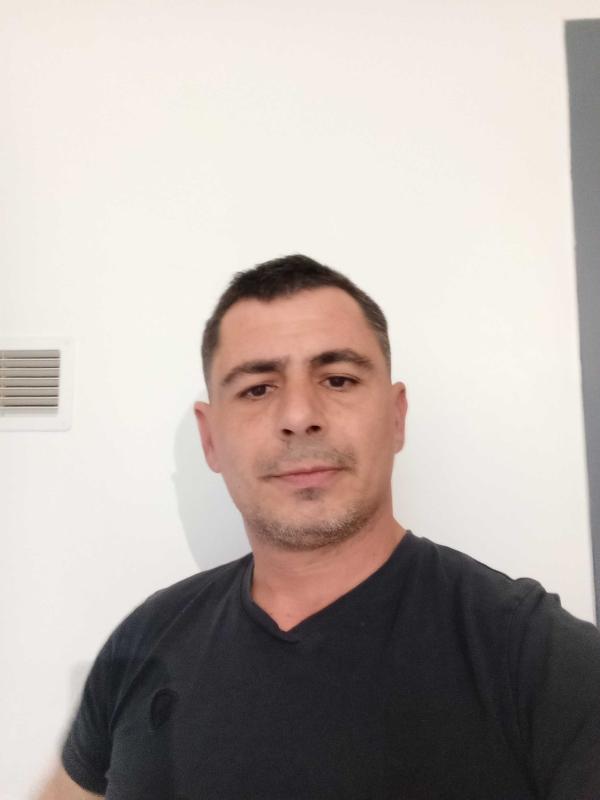 Ludovic 40 ans Paris