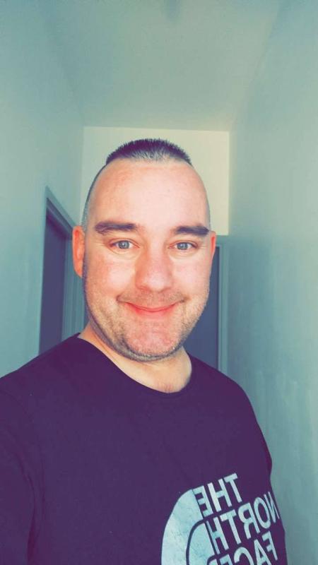 Cédric 37 ans Calonne Ricouart