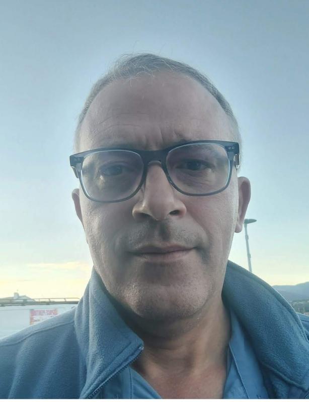 Éric  52 ans Rouen