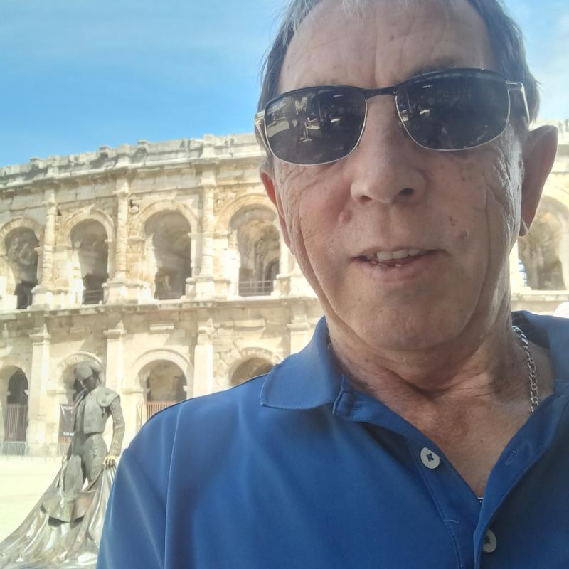 Jean Pierre  70 ans Corbère les Cabanes