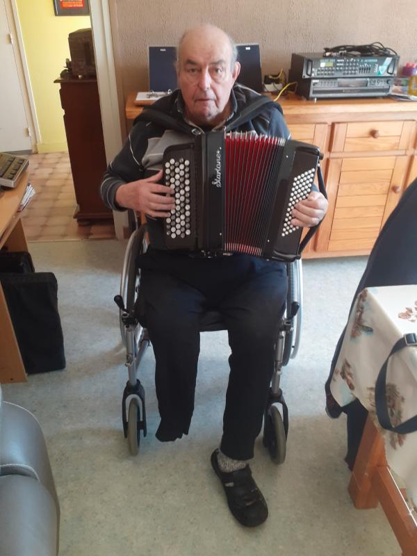 BERNARD BUISSON 68 ans Saint Maurice de Lignon