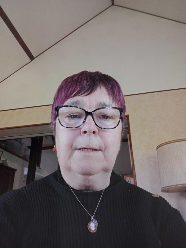 Guesse27 66 ans Évreux