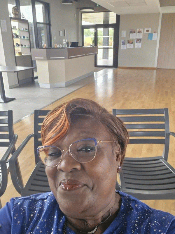 Viky 59 ans Valence d'Albigeois