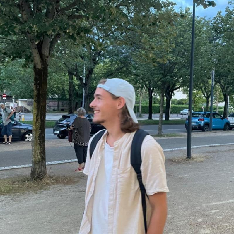 charlie 25 ans Annecy