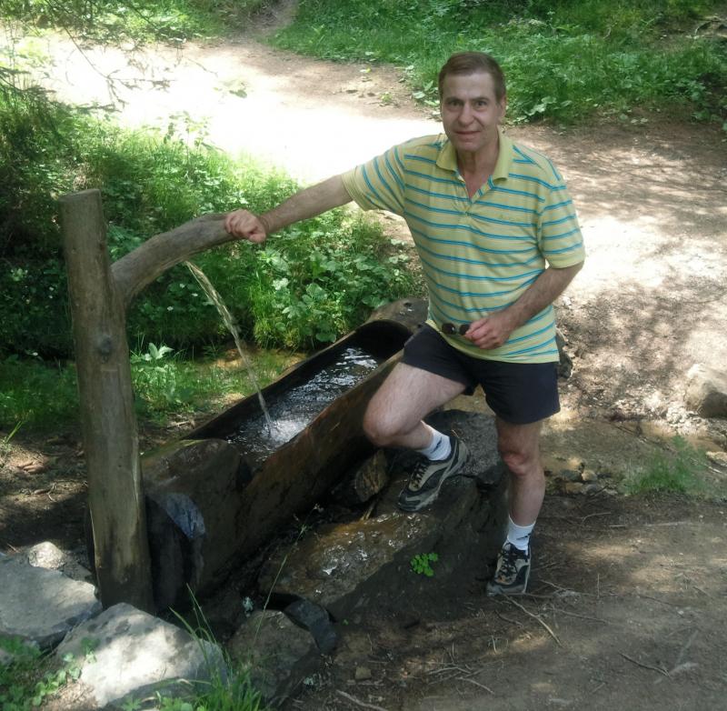 Bernard  67 ans Grenoble