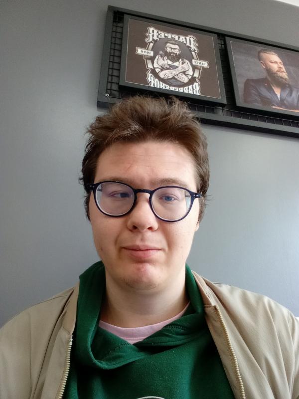 Thomas Brossard 24 ans Saint Michel sur Orge