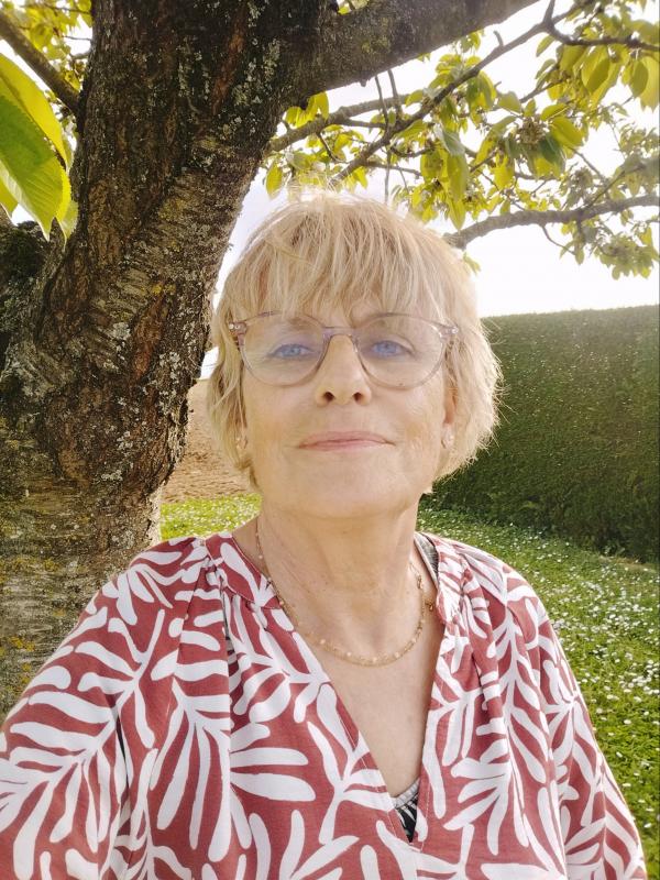 Marie 61 ans Saint Jean d'Angély