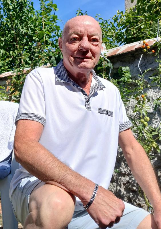 ludovic 69 ans Orléans