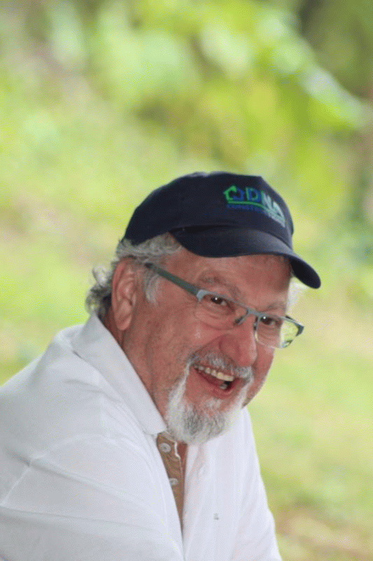 Yves 67 ans Saint Seurin sur l'Isle