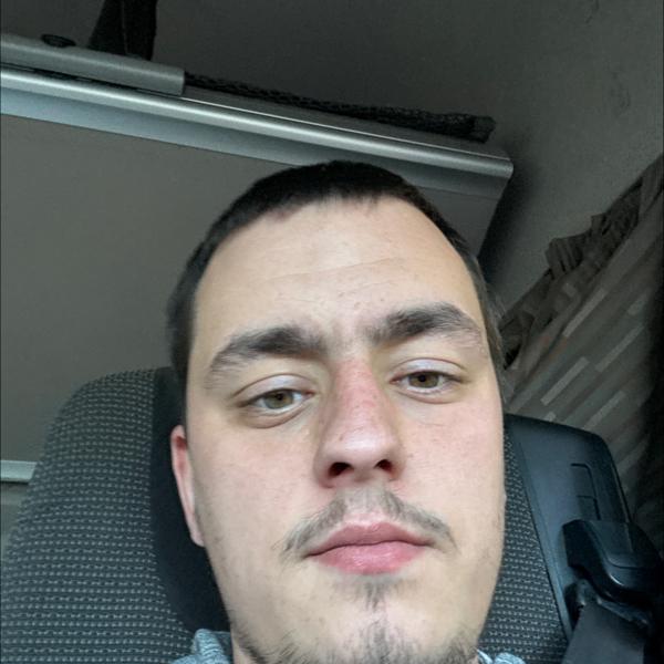 lorenzo 23 ans Saint Omer