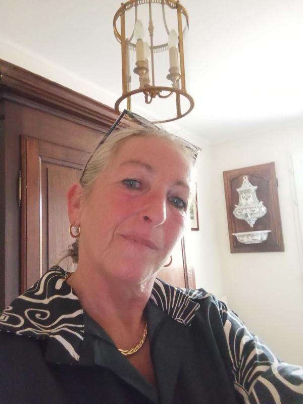 lise 56 ans Saint Loubès