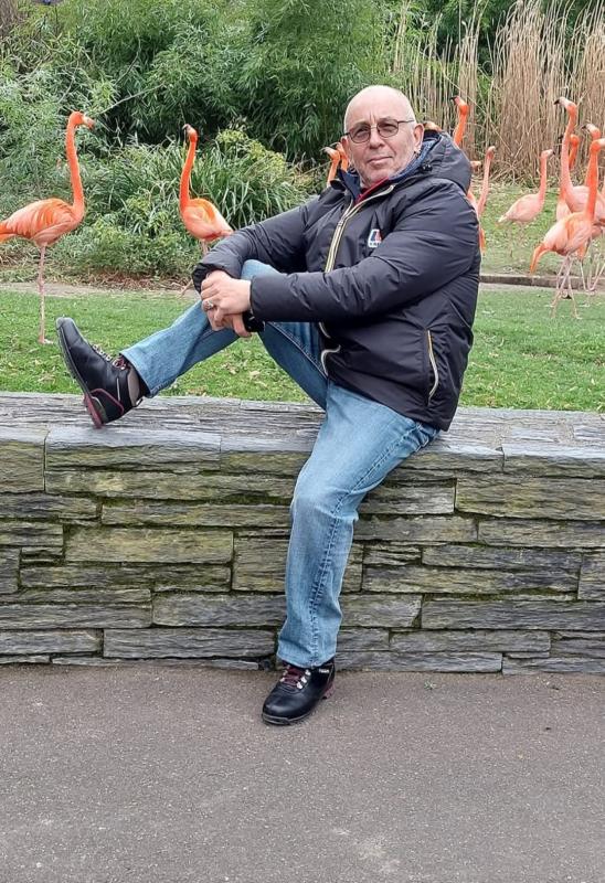 Tony  54 ans Asnières sur Seine