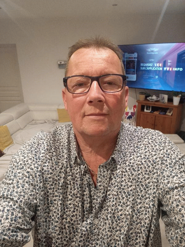 Steve 57 ans Bourg en Bresse