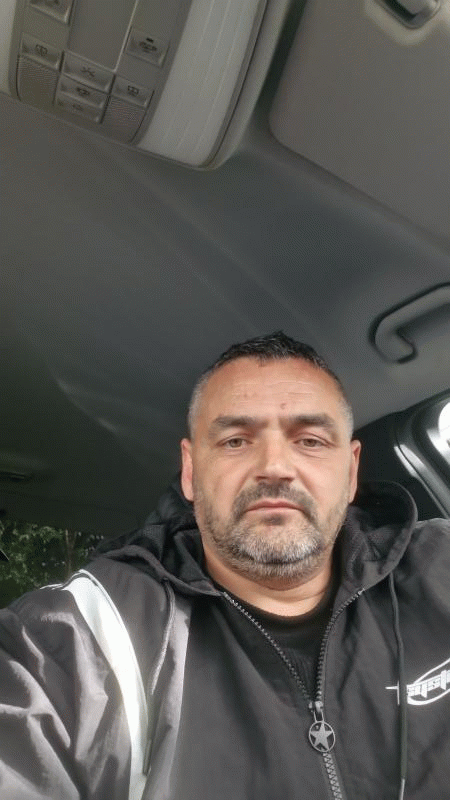 Octavian Ciobu 42 ans Beauvais