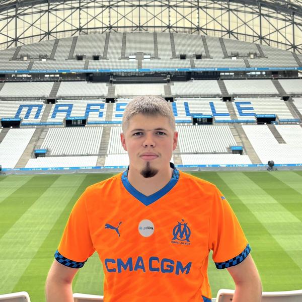 Timothée 21 ans Aire sur la Lys