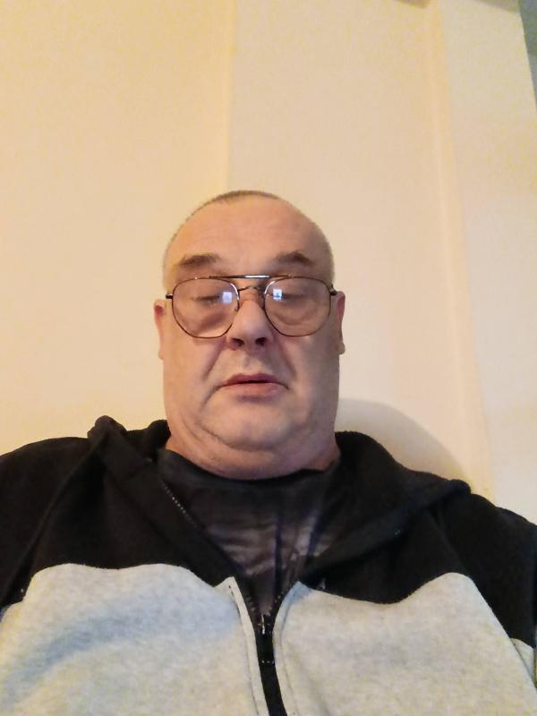 Franck voisin 57 ans Pont l'Évêque