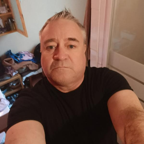 martin 54 ans Amareins