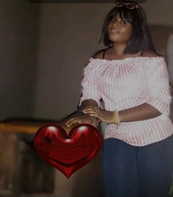 Dayõödarlah 25 ans Paris