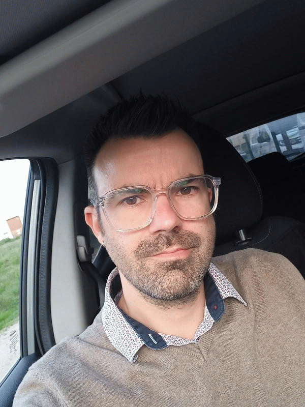 Mick 42 ans La Roche sur Yon