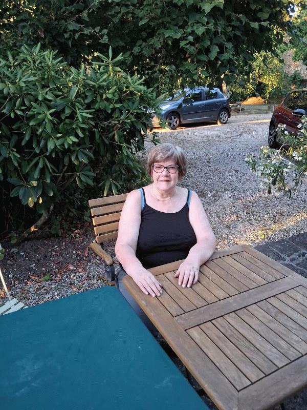 choupette 61 ans Gif sur Yvette