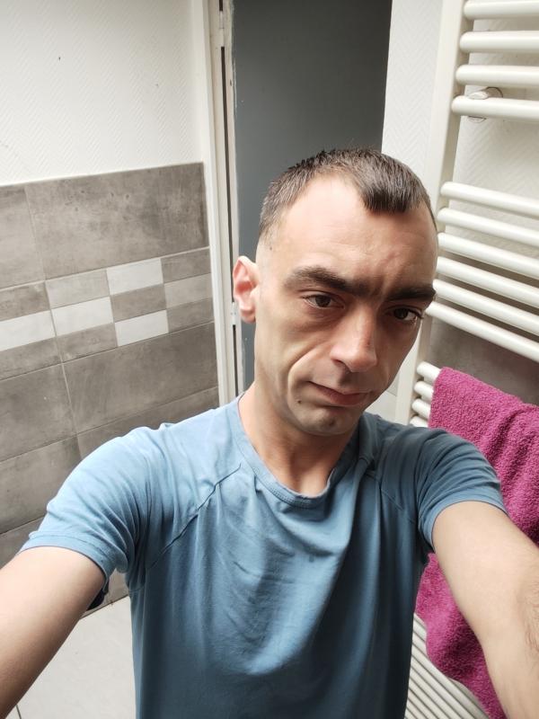 Micka 35 ans Tourcoing