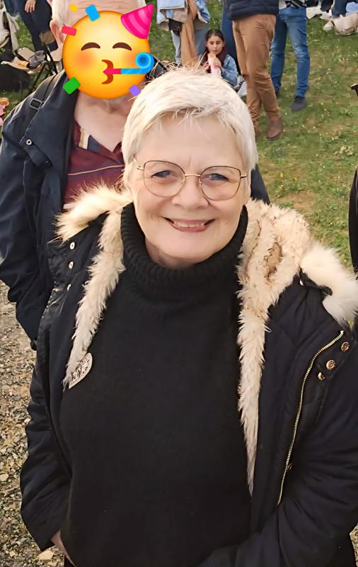 Josiane  66 ans Lusignan