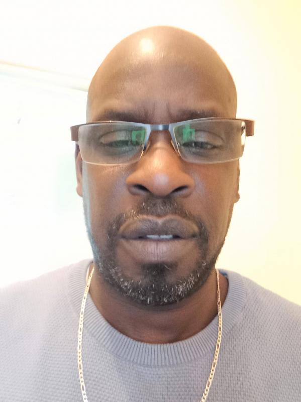 Elie.m 57 ans Évreux