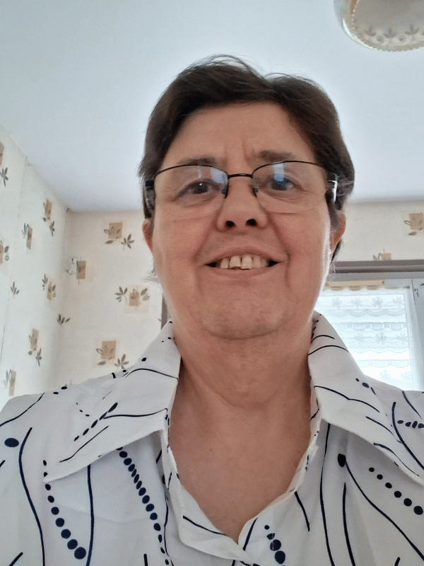 Louisa 70 ans Ostricourt