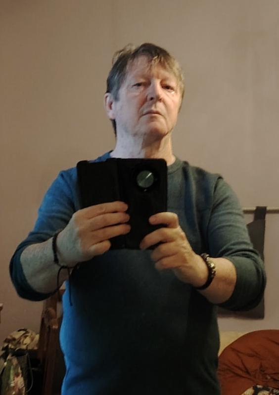 Lucas 64 ans Bordeaux