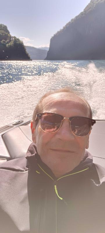 Laurent 64 ans Saint Donat sur l'Herbasse