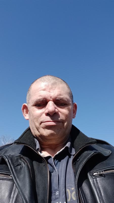 Emmanuel 56 ans Pontivy