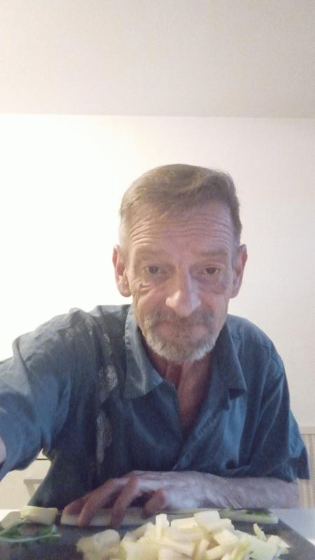 Joël 61 ans Aubenas