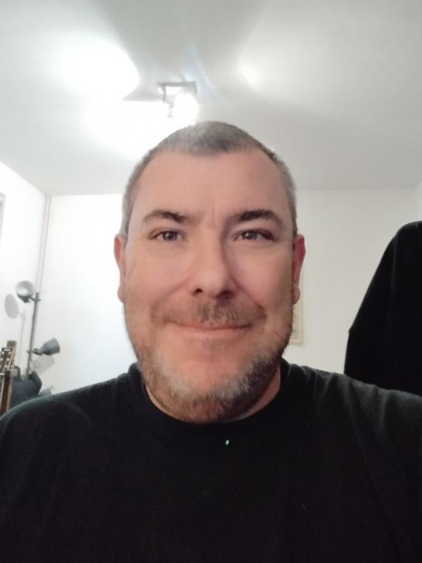 stephane  52 ans Yvetot