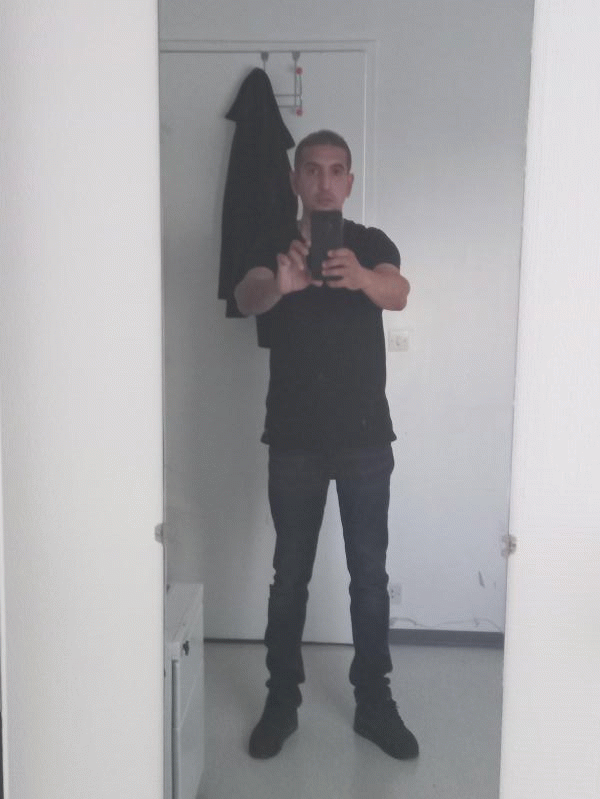 celibPTtoi 42 ans lyon 8eme arrondissement