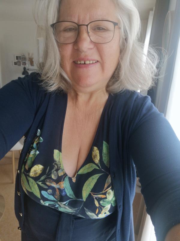Mariana 64 ans Rennes