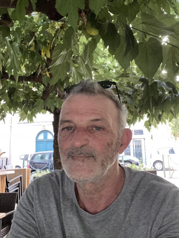 jean 64 ans Toulon