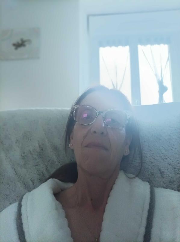 valou 57 ans Châtelain