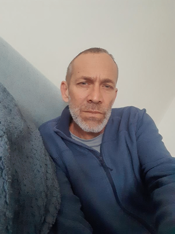 Eric 49 ans Pau