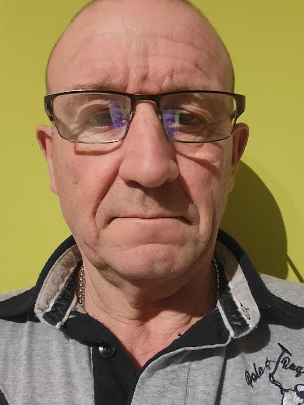 Daniel  63 ans Saint Père en Retz