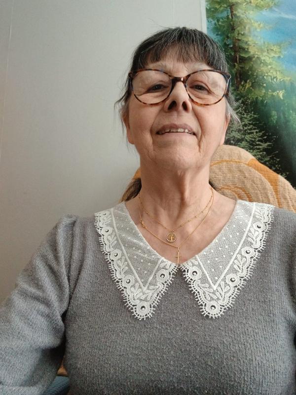 Violetta 73 ans Bar sur Aube