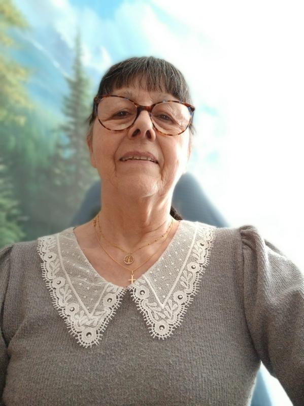 Violetta 73 ans Bar sur Aube